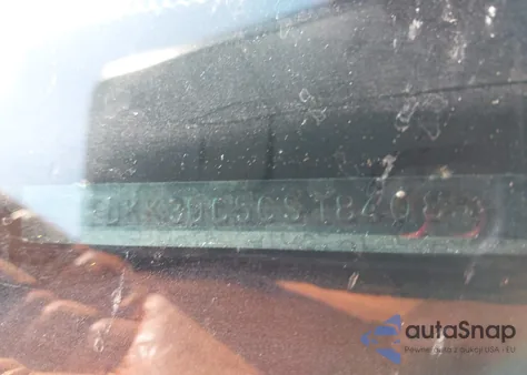 2012 Toyota Sienna Le V6 8 Passenger z USA, uszkodzony, nr VIN 5TDKK3DC5CS184085